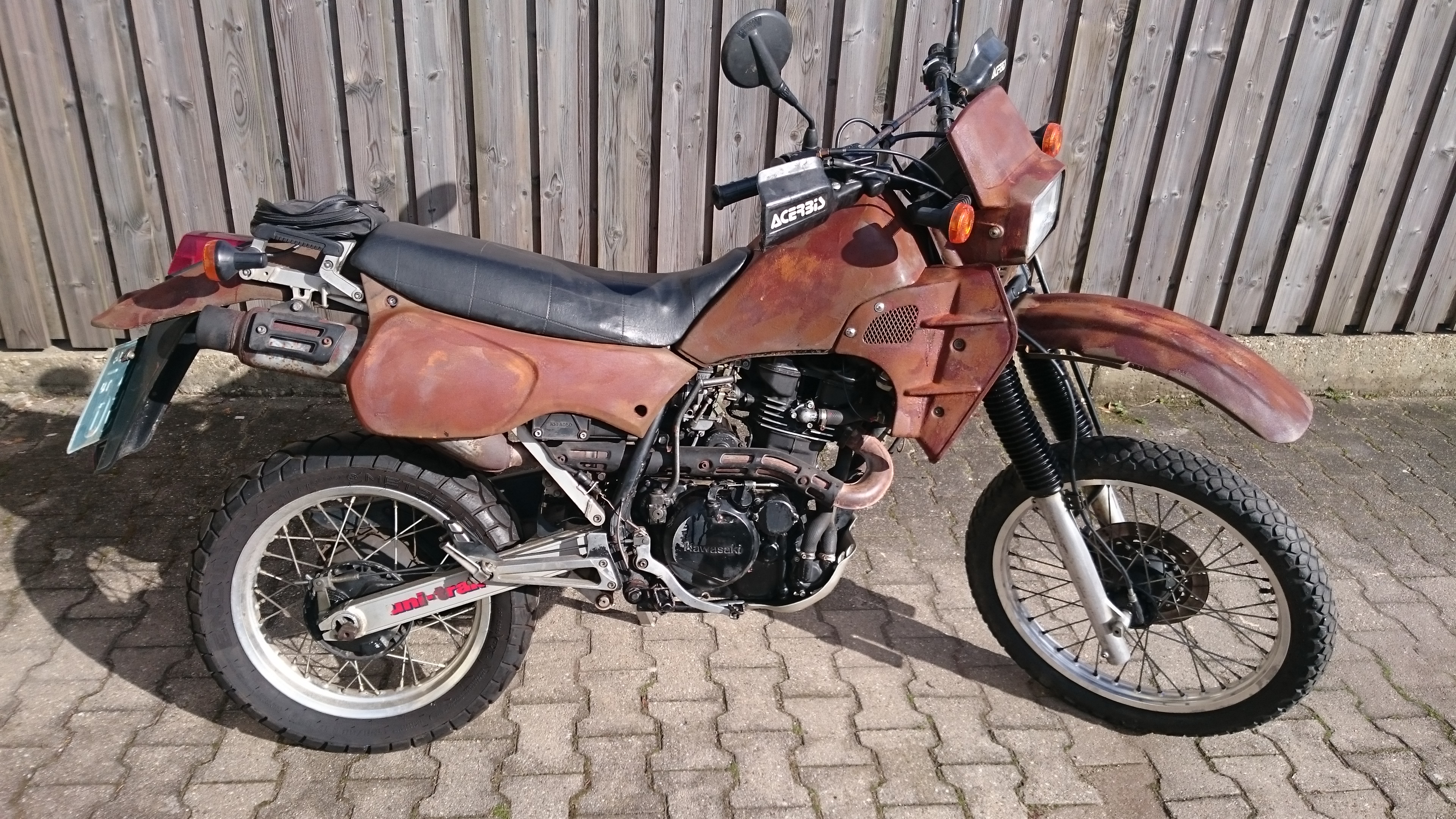 Motorrade künstlich berostest